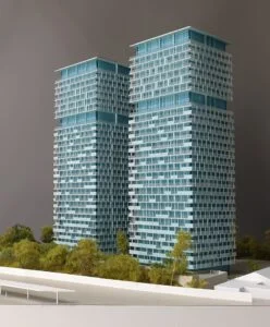 Architekturmodell Wien – Immobilienmodell im Maßstab 1:200, Twin Towers mit Glasfassaden, hoher Detailgenauigkeit und realistisch gestalteter Umgebung.
