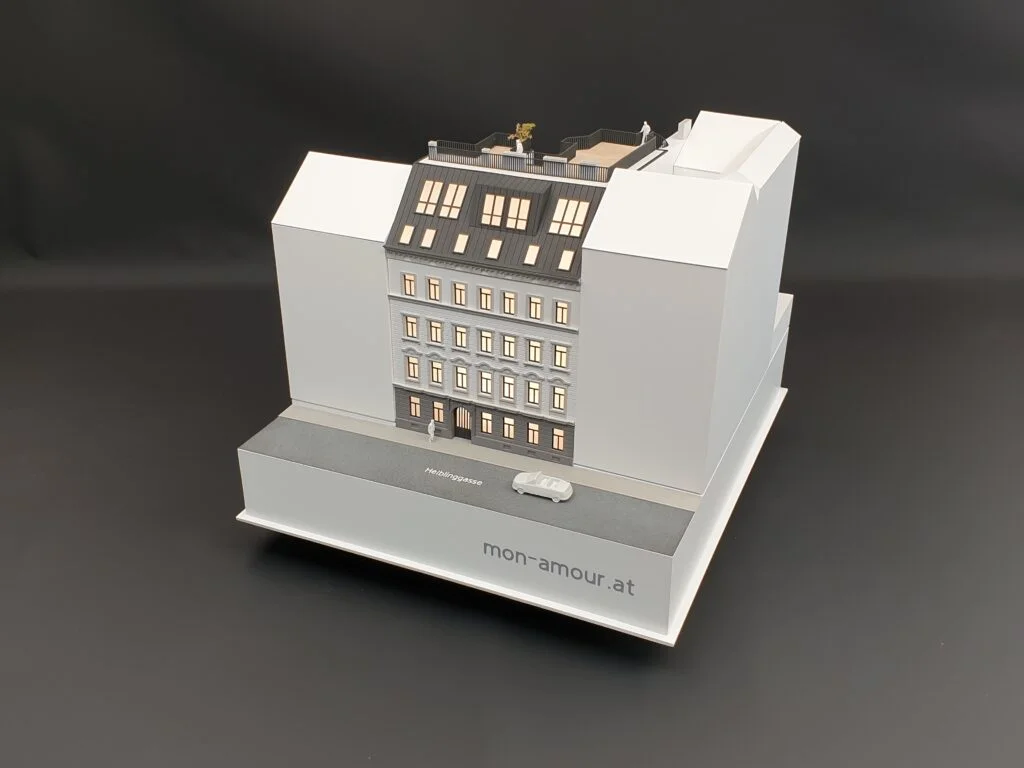 Architekturmodell – Wohnhaus mit Fassadendetails und Lichtinstallation, handgefertigt für Präsentationen.