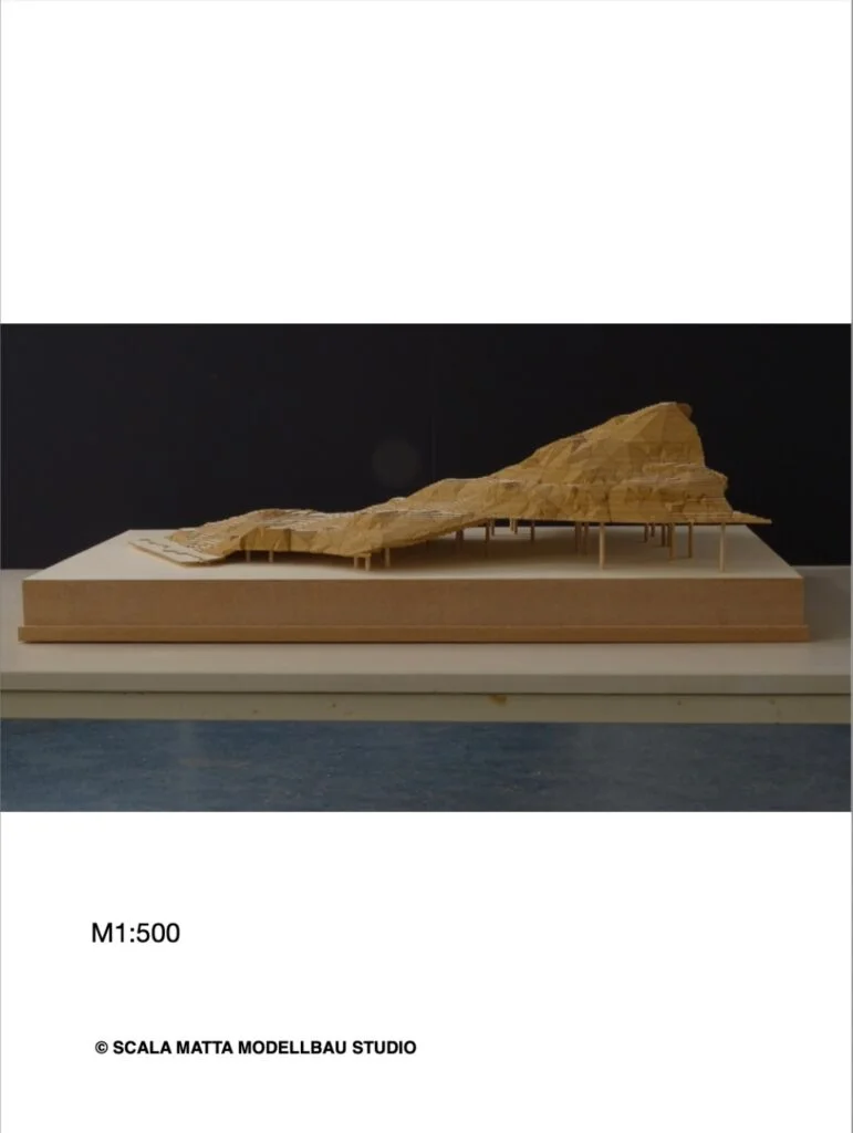 Arbeitsmodell Architektur M 1:500 – topografisches Geländemodell mit plastischer Landschaftsform
